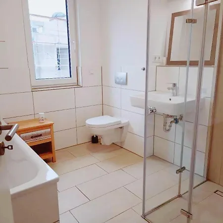 Haus 42 C Near Duesseldorf Messe & Airport *